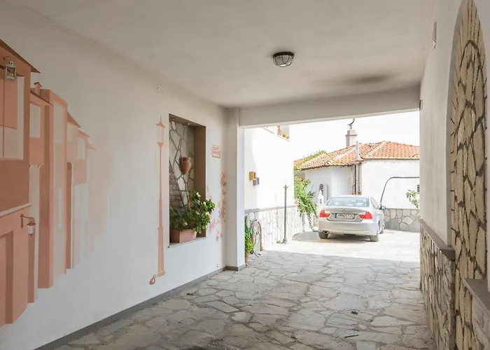 Galini In * 新马尔马拉斯